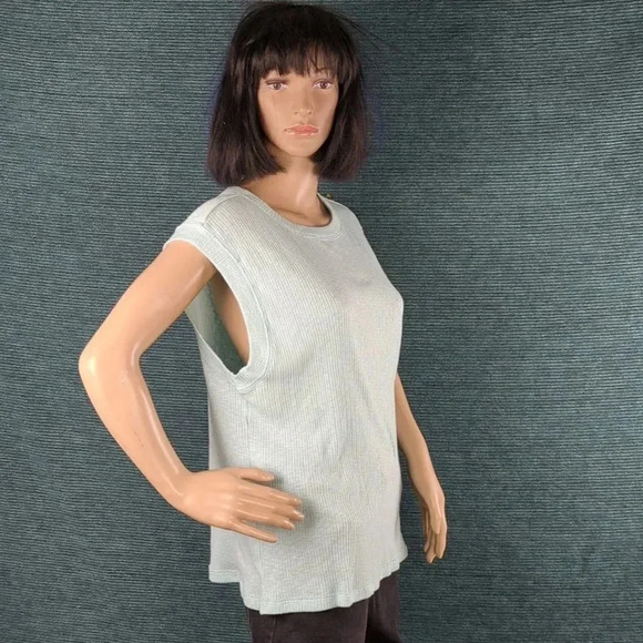 NWT Sleeveless Textured Tee Shirt With Long Armholes. So Brand Muscle Tank - Picture 1 of 11